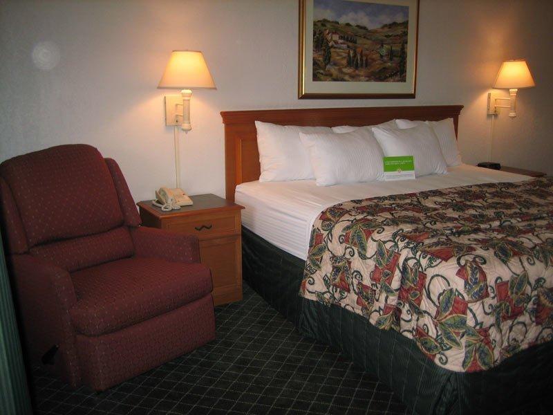 La Quinta By Wyndham Mcallen La Plaza Mall Стая снимка
