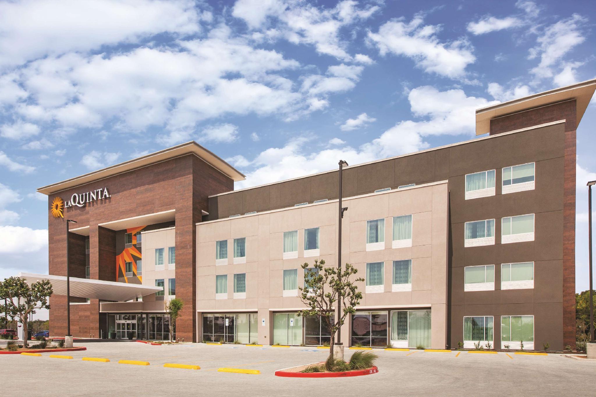 La Quinta By Wyndham Mcallen La Plaza Mall Hotel Екстериор снимка